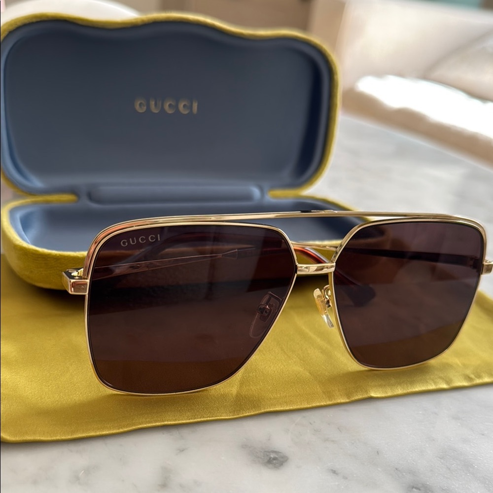 Gucci Gold and Black Sunglasses